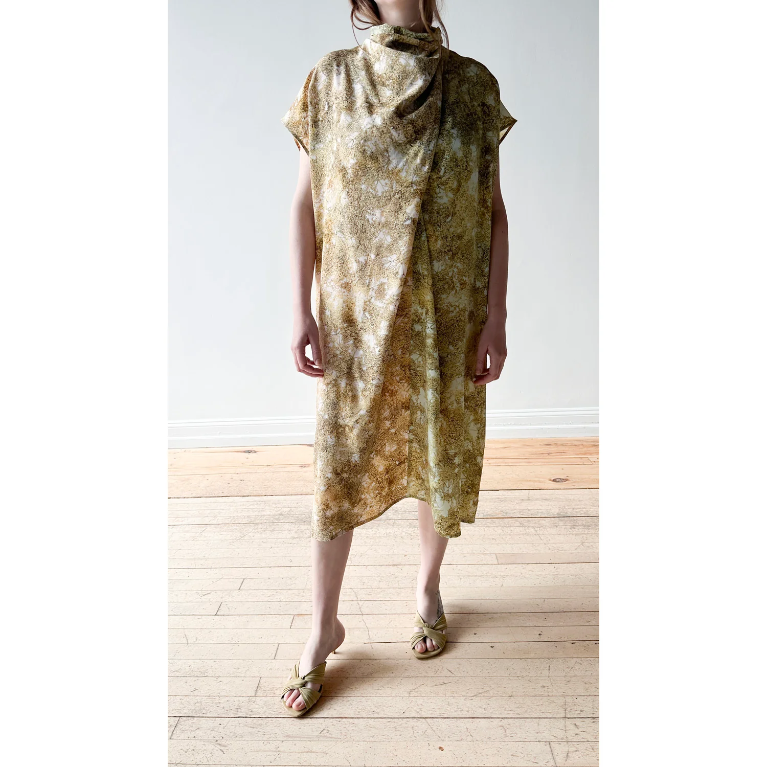 Anntian Peak Silk Dress in Print N - Image 4