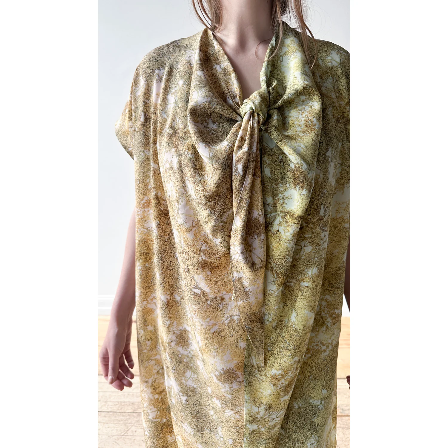 Anntian Peak Silk Dress in Print N - Image 7