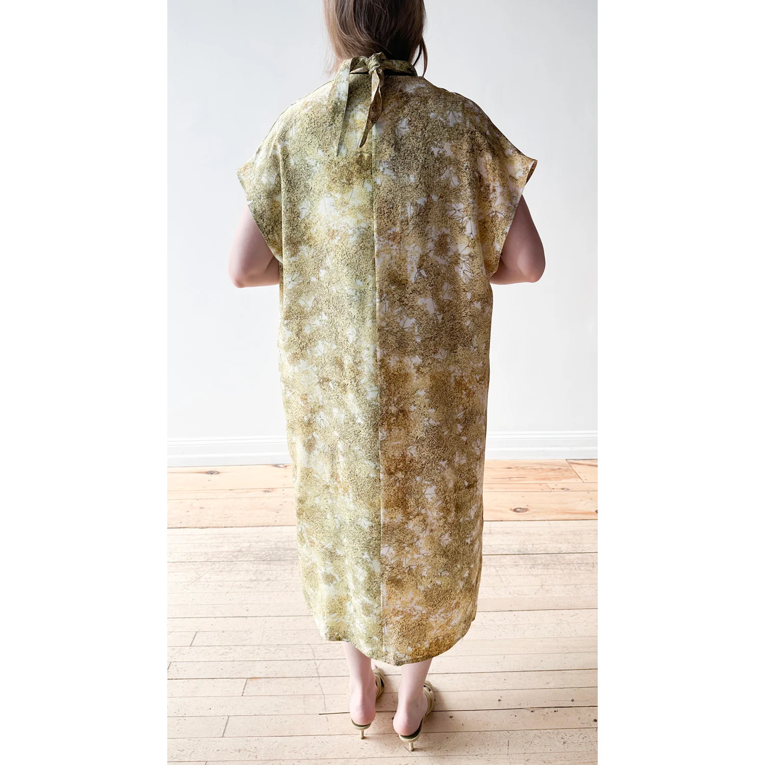 Anntian Peak Silk Dress in Print N - Image 9