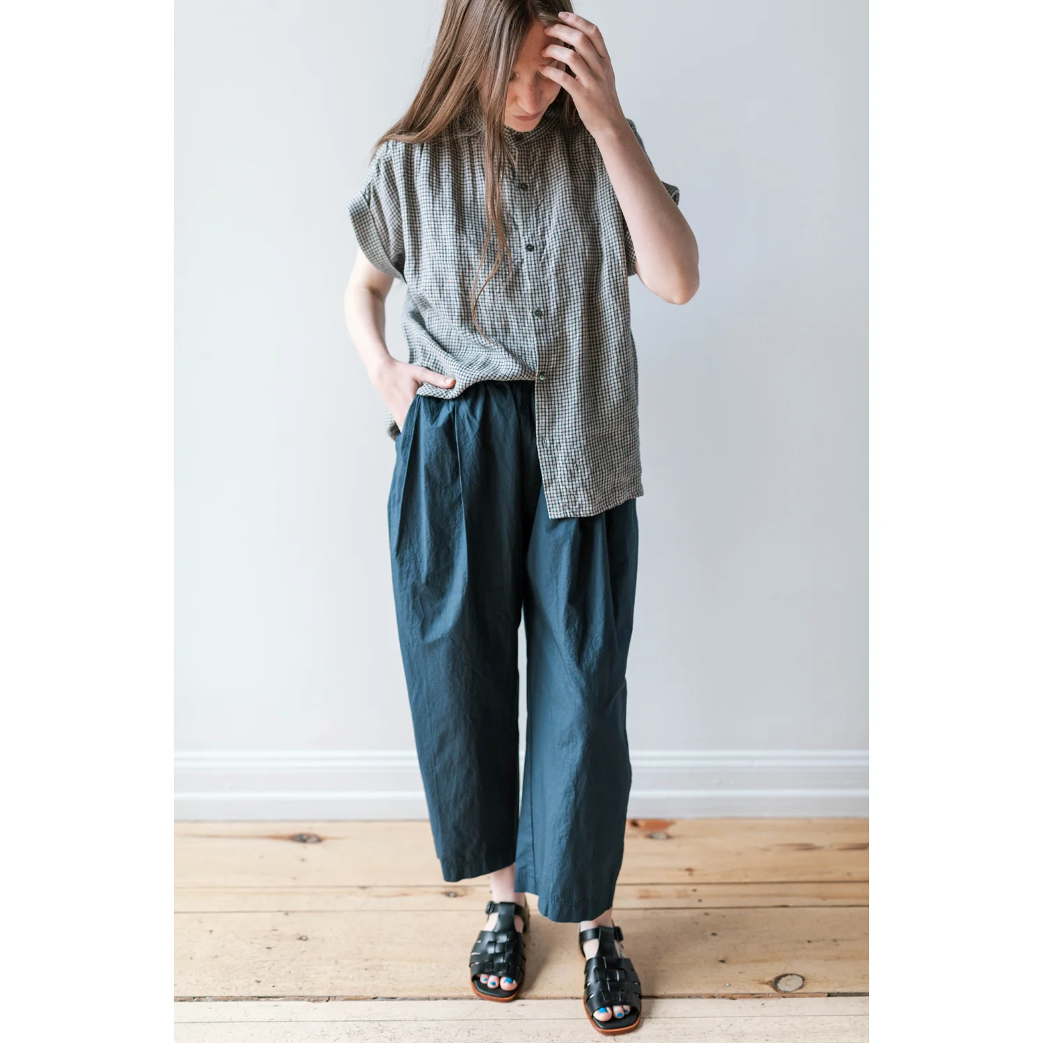 Apiece Apart Spa Pleat Pant in Navy - Image 4