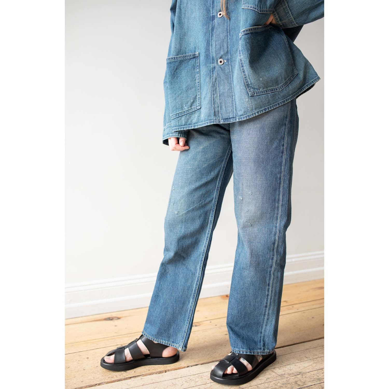 Chimala Narrow Straight Cut in Medium Wash - Image 8