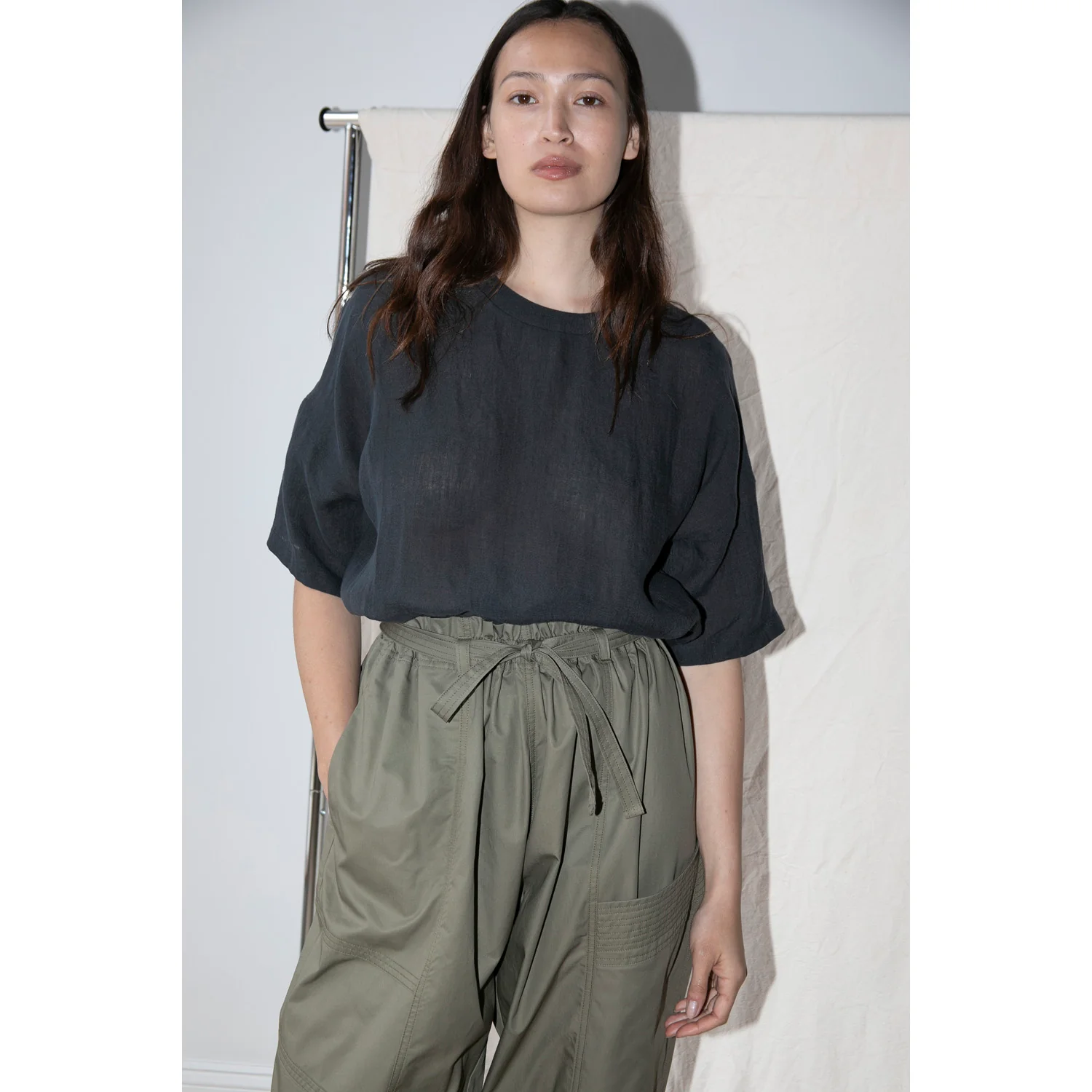 Evam Eva Linen Pullover in North Sea - Image 4