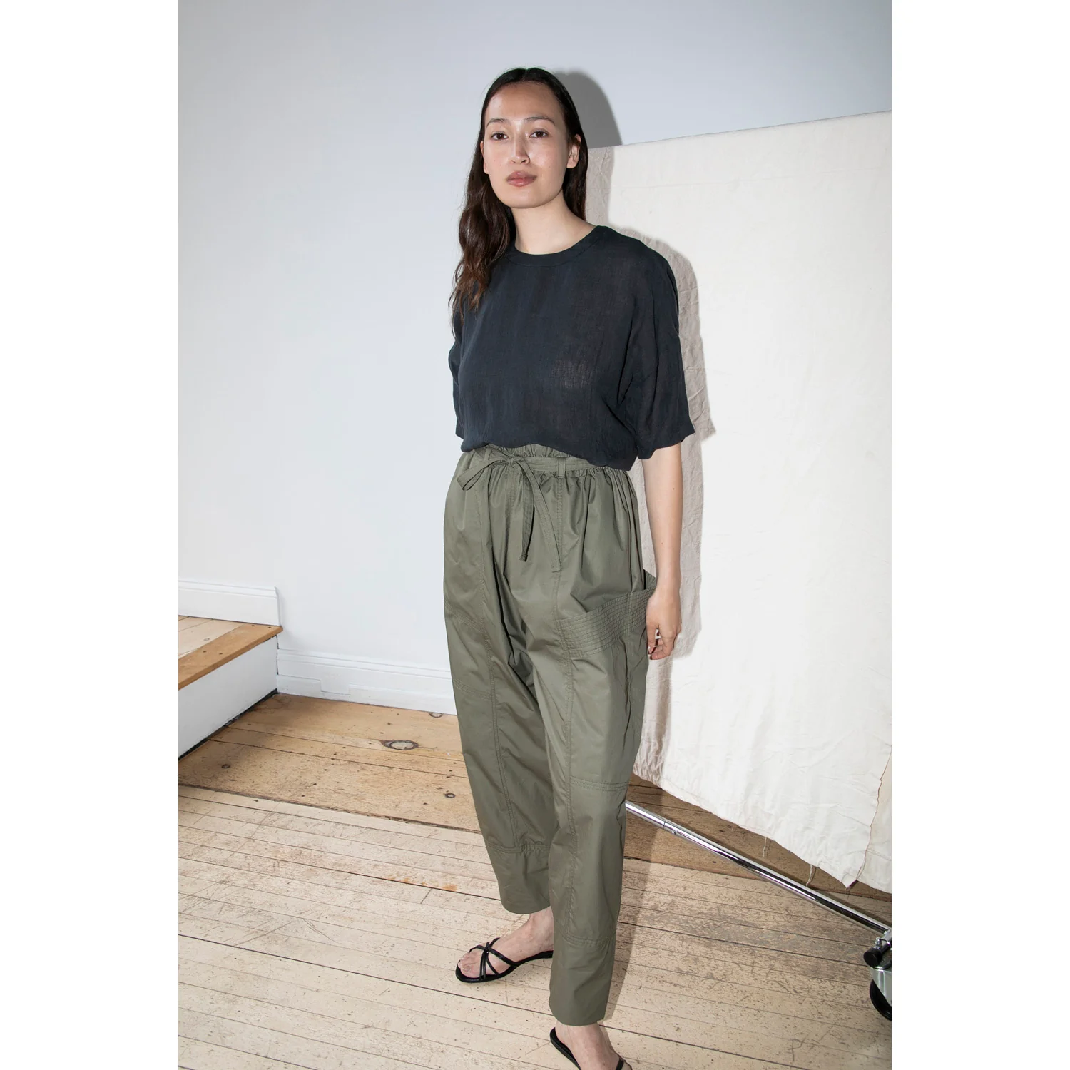 Evam Eva Linen Pullover in North Sea - Image 6
