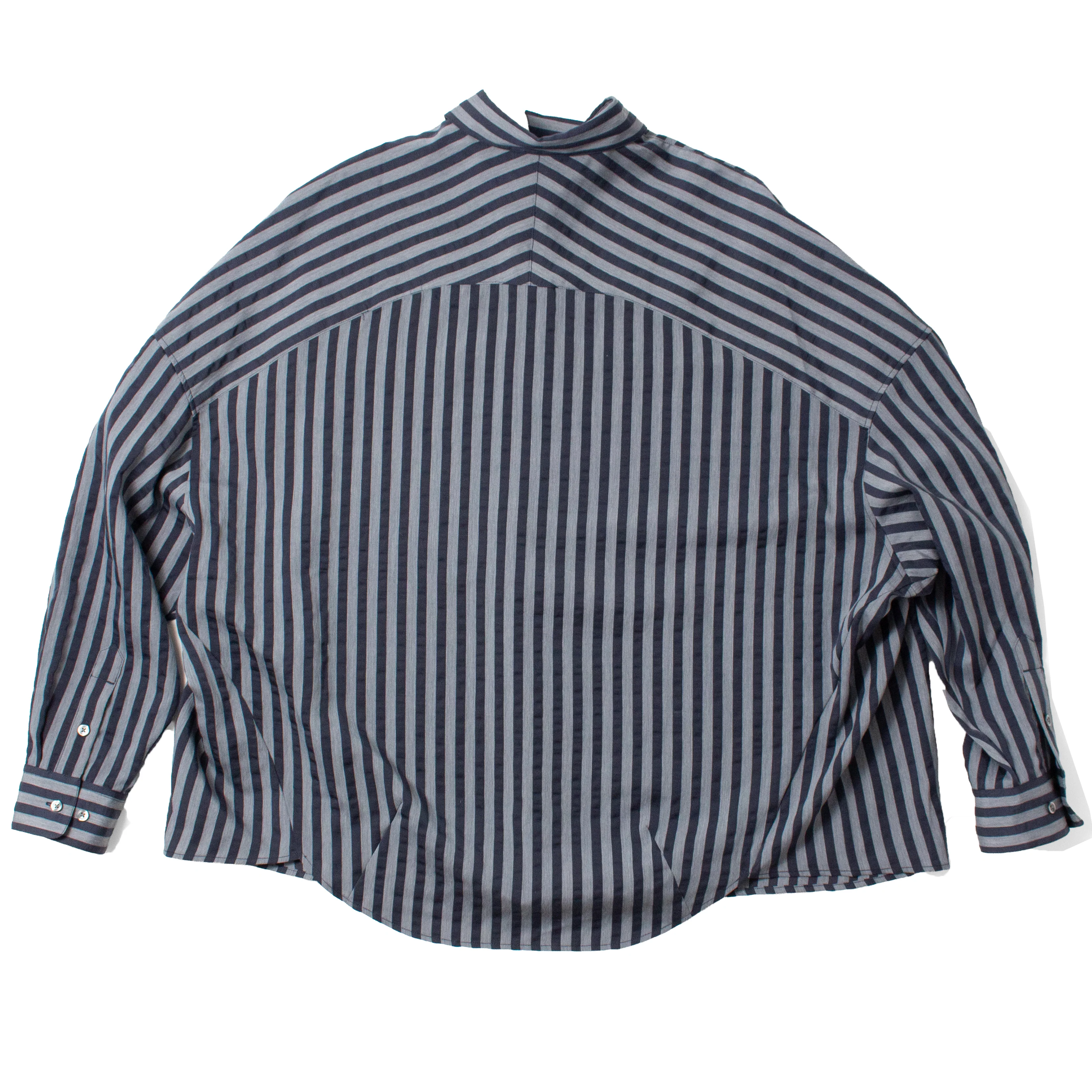 Grei Oversized IO Shirt in Wide Ripple Stripe Blue Mix - Image 3