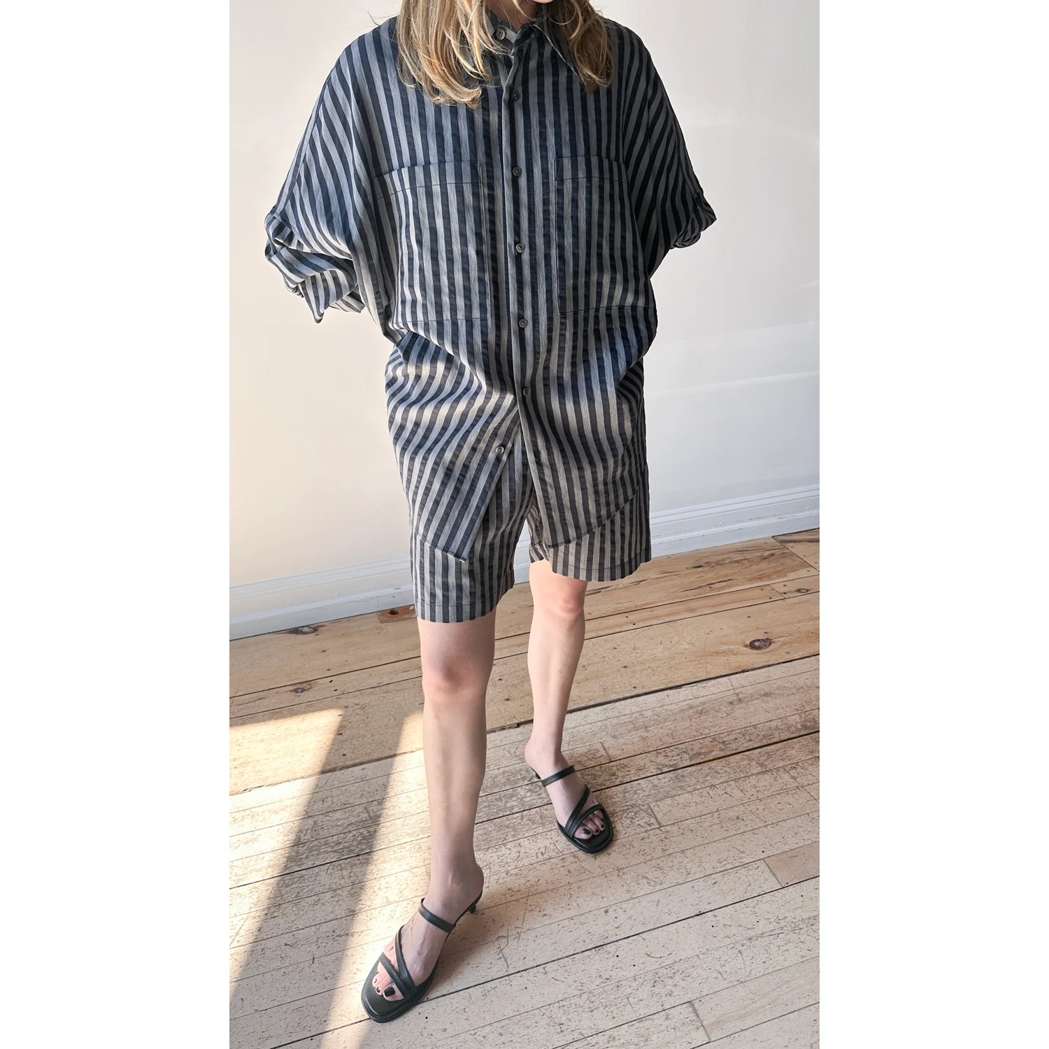 Grei PTO Easy Short in Wide Ripple Stripe Blue Mix - Image 4