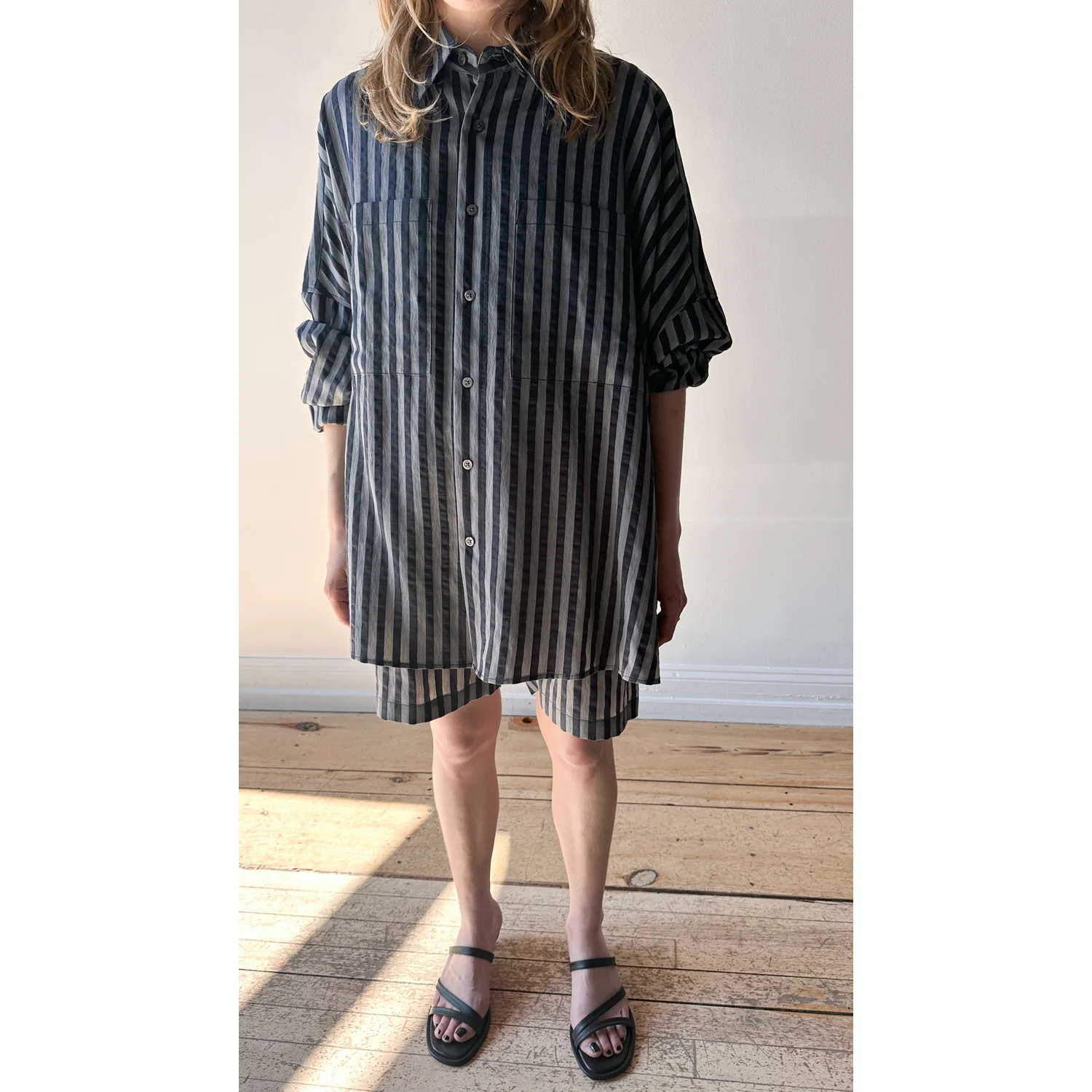 Grei PTO Easy Short in Wide Ripple Stripe Blue Mix - Image 5