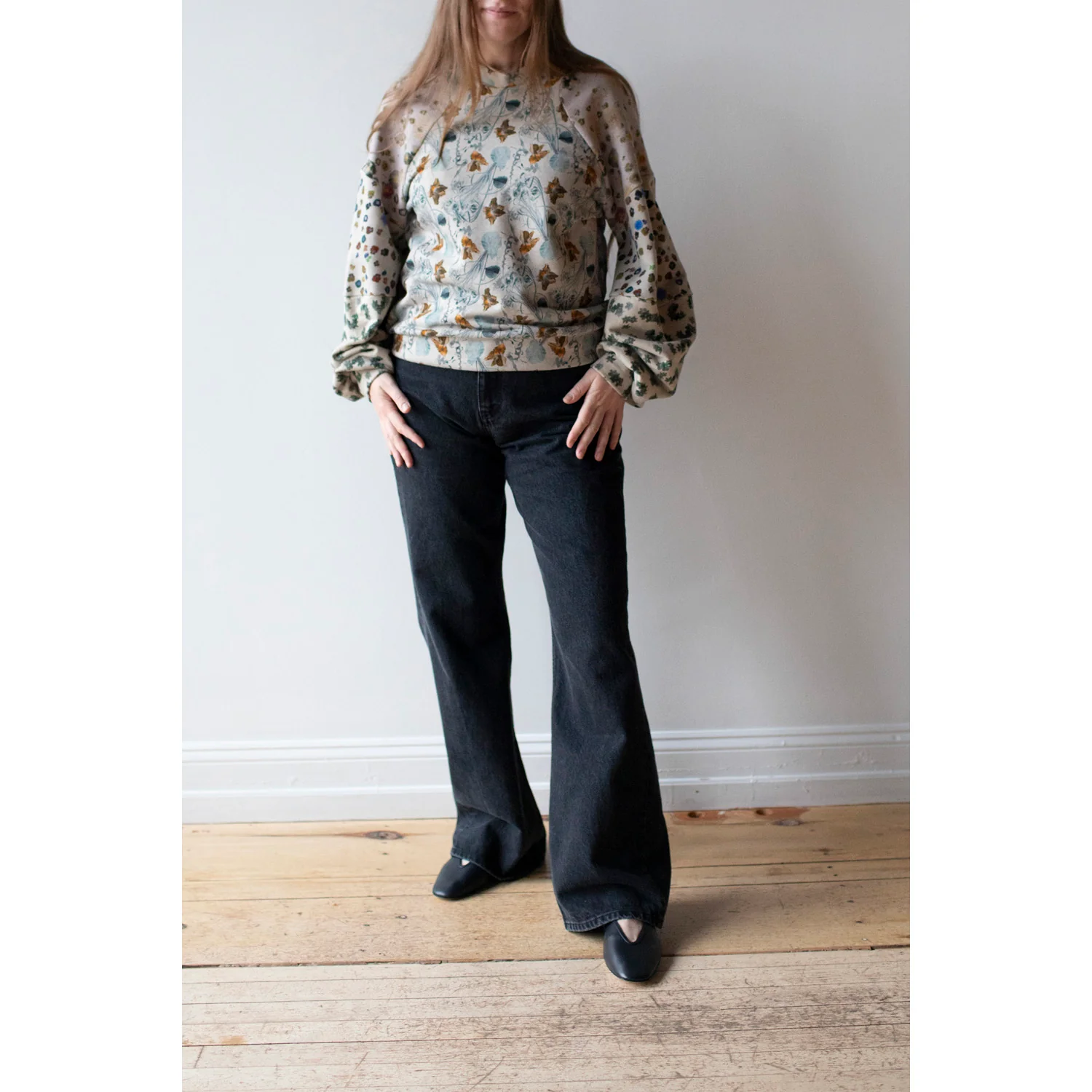 Hope Beat Jeans in Washed Black - Image 10
