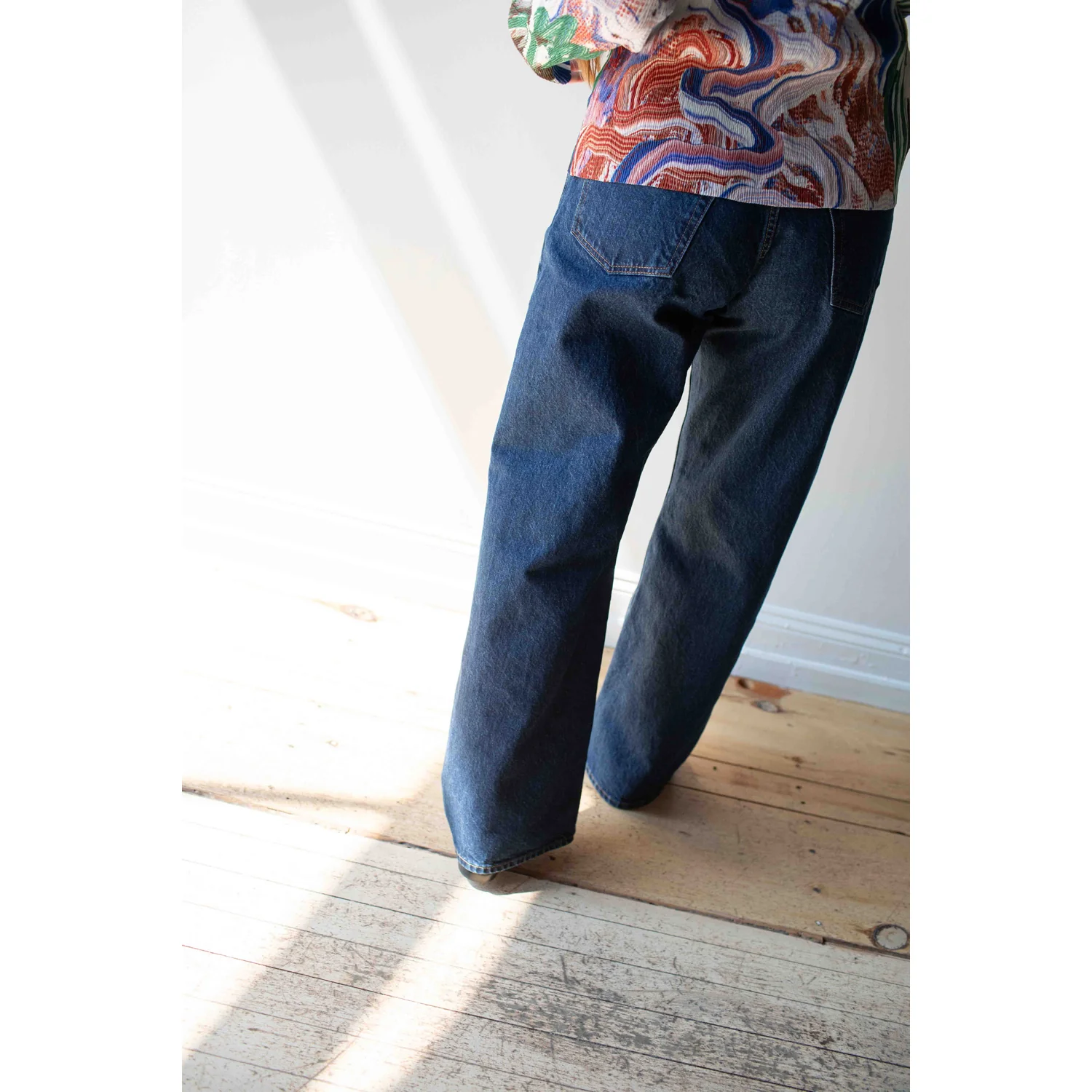 Hope Criss Jeans in Dark Indigo Wash - Image 11