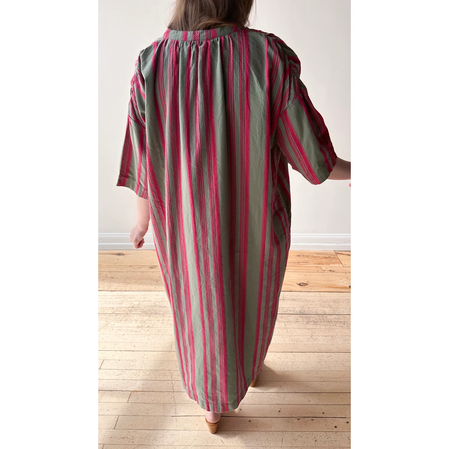 Ichi Antiquities Jacquard Stripe Woven Dress in Khaki x Pink - Image 8