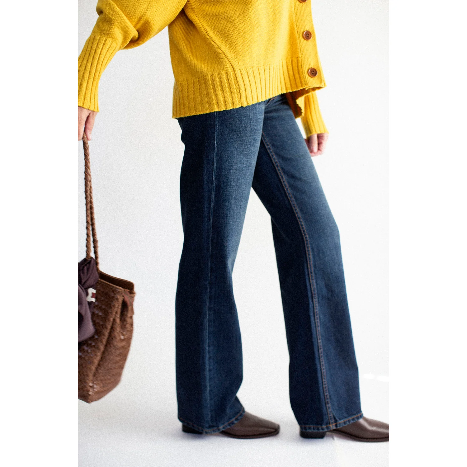 Jesse Kamm Alta Jeans in Medium Roast - Image 4