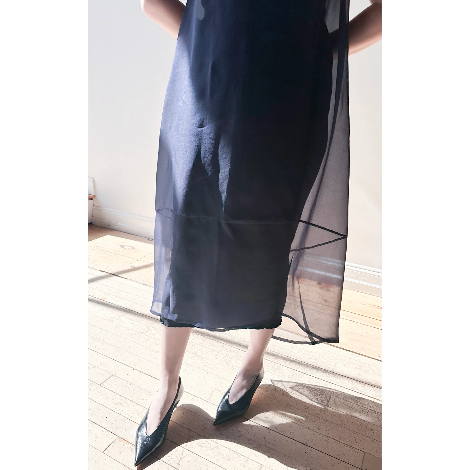 Kaarem Green Rice Sleeveless Long Silk Organza Dress - Image 6