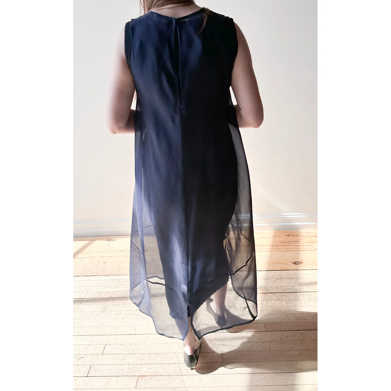 Kaarem Green Rice Sleeveless Long Silk Organza Dress - Image 7