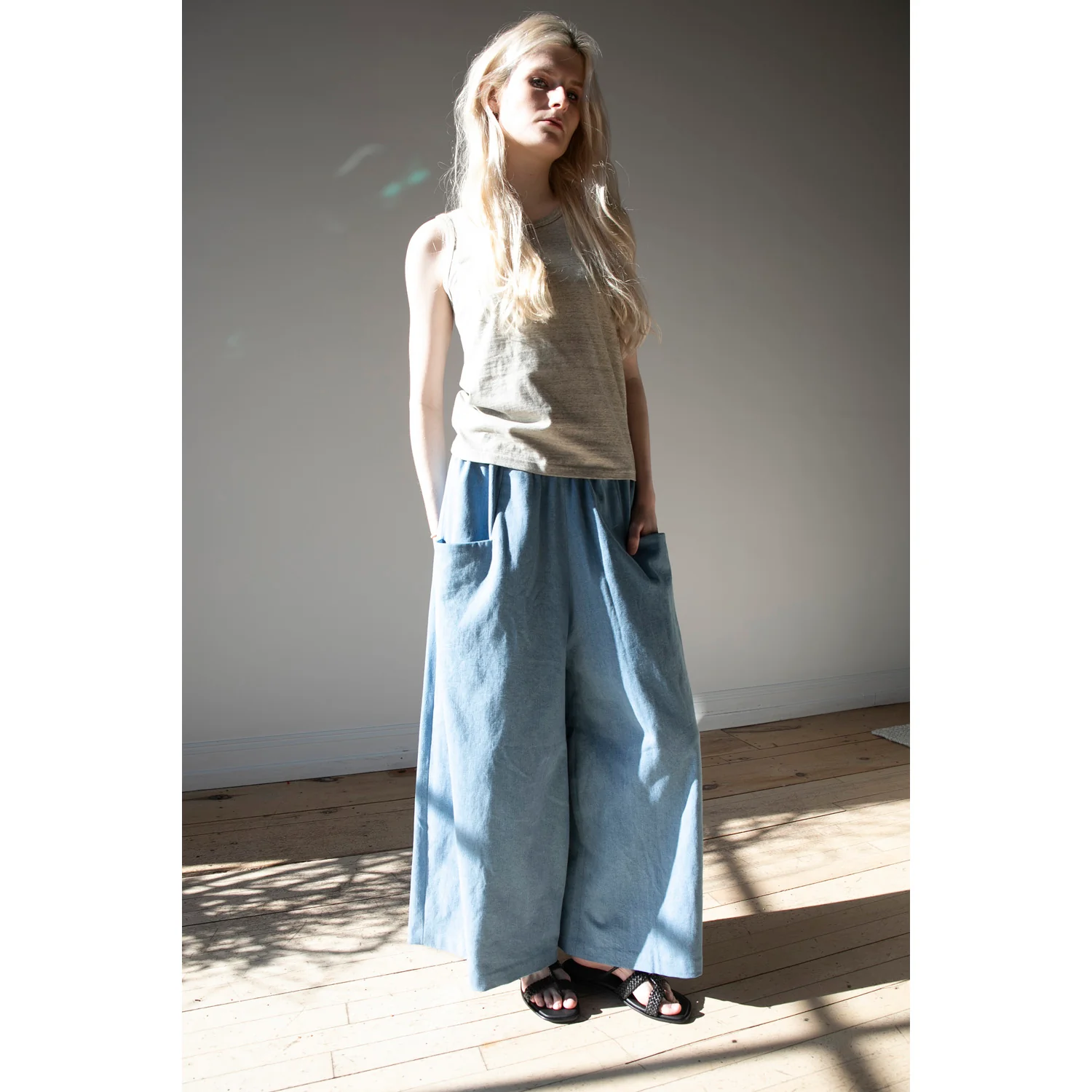 Kaarem Mayfly Relaxed Wide Leg Pocket Pant - Image 5