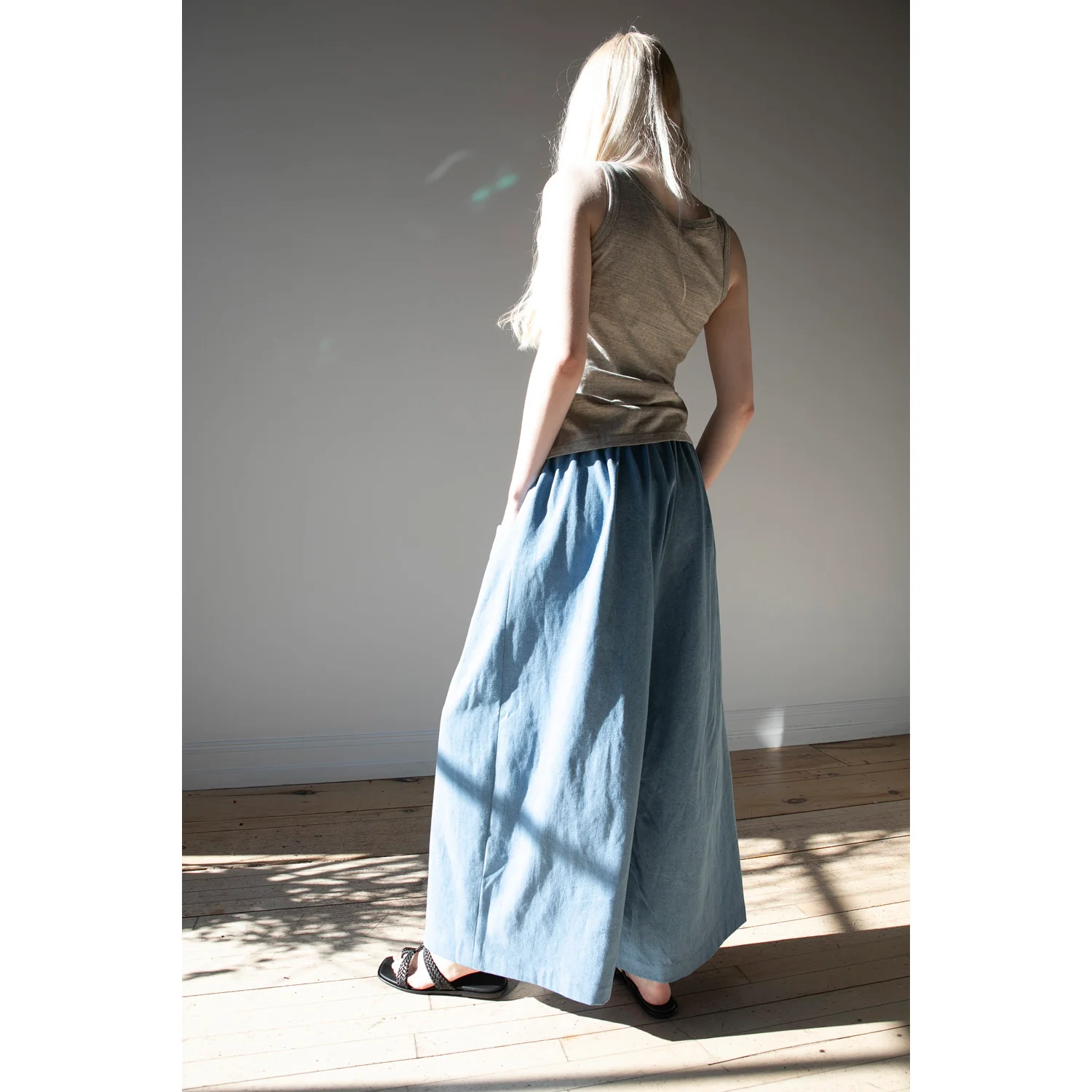 Kaarem Mayfly Relaxed Wide Leg Pocket Pant - Image 8