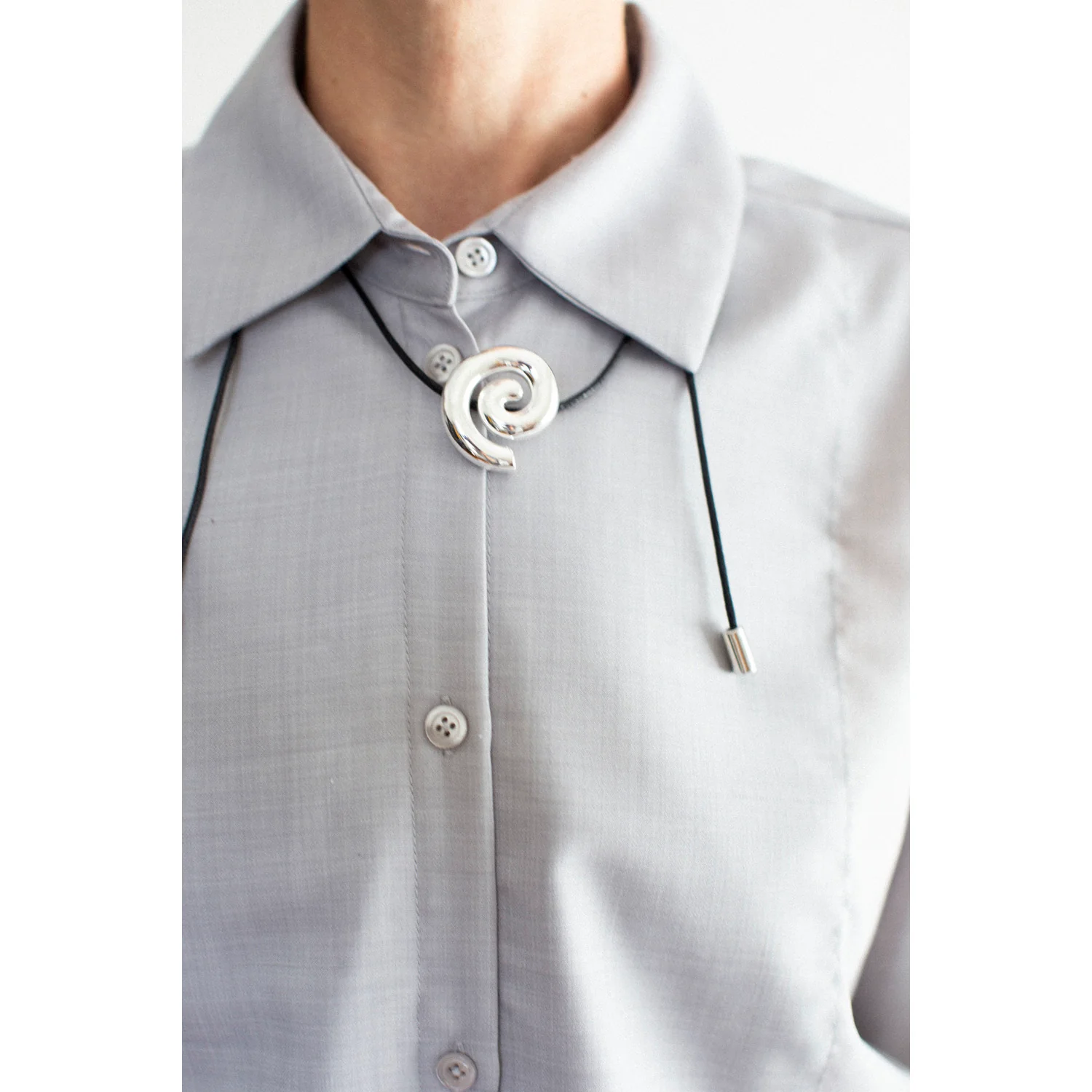 Kallmeyer Chloé Bib Button Down in Light Silver - Image 5