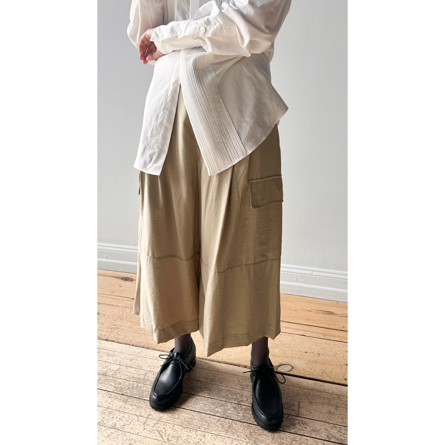 Lauren Manoogian Cargo Pants in Khaki - Image 5
