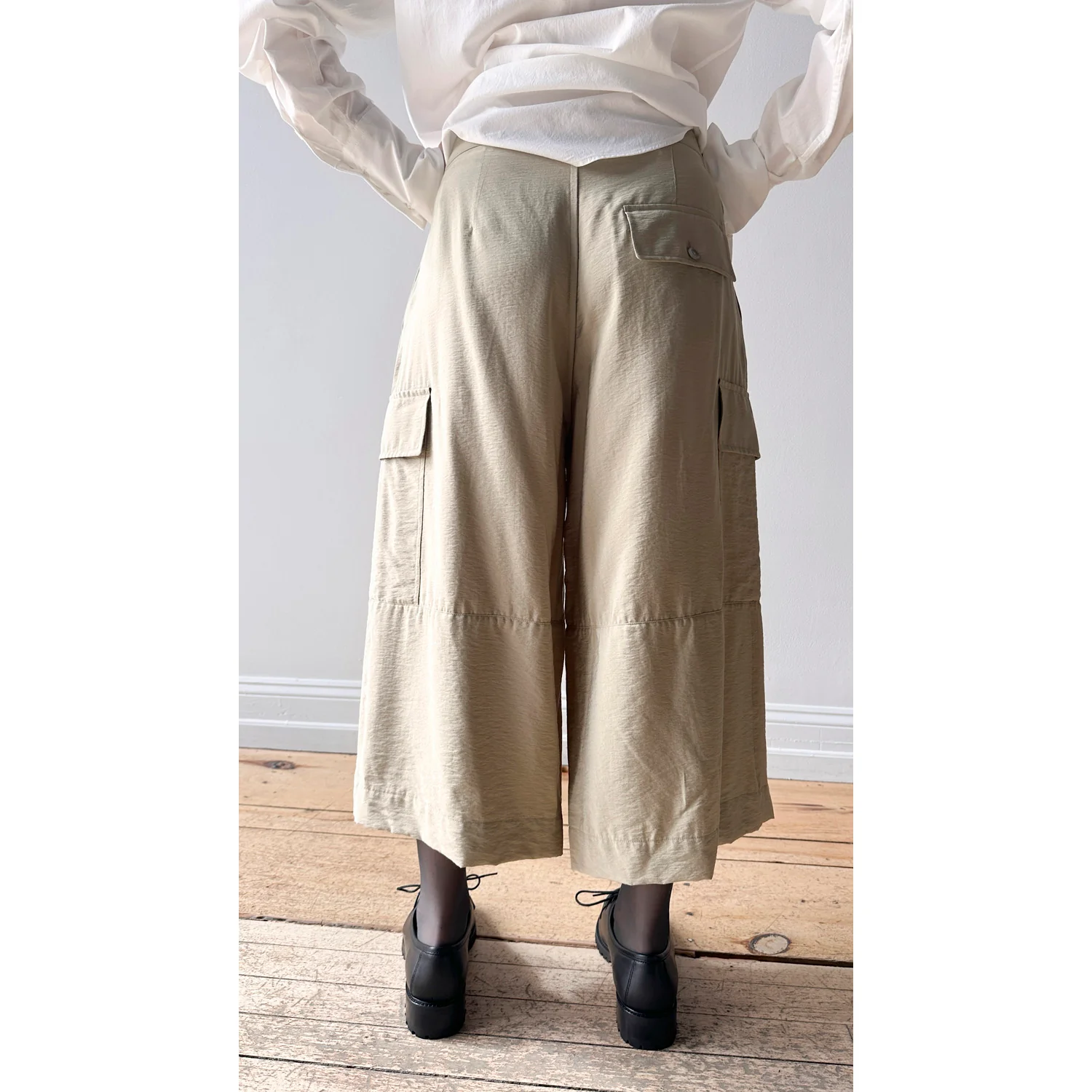 Lauren Manoogian Cargo Pants in Khaki - Image 6