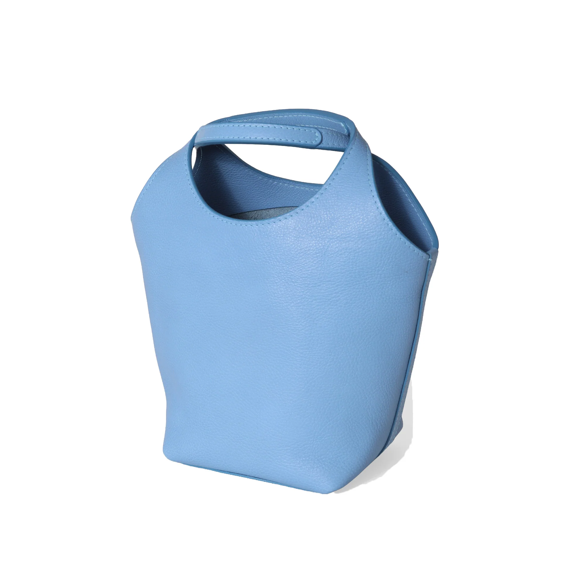 Lindquist Ama in Periwinkle - Image 2