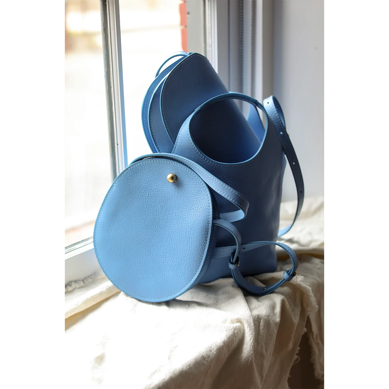 Lindquist Eggi in Periwinkle - Image 4