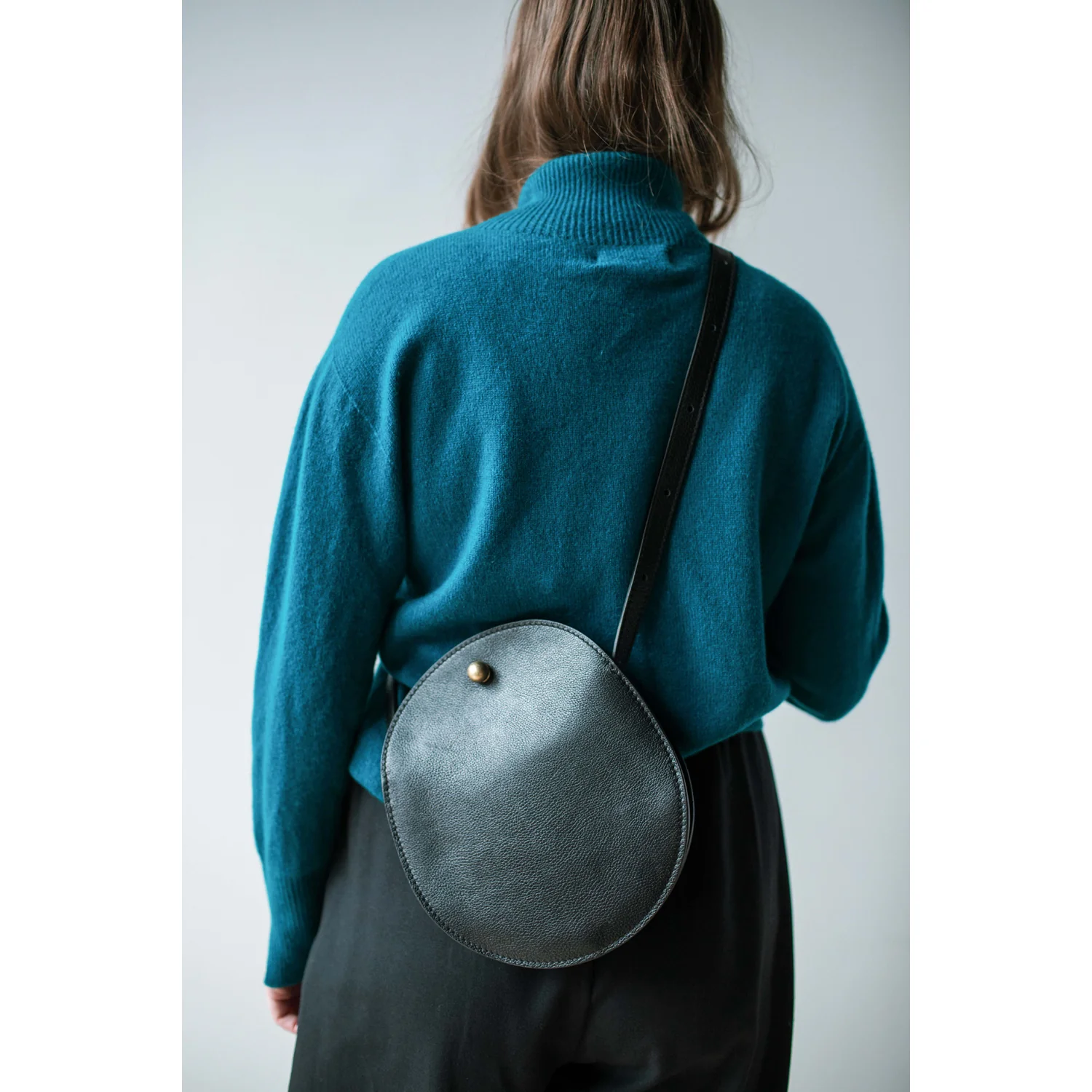 Lindquist Eggi in Black - Image 8