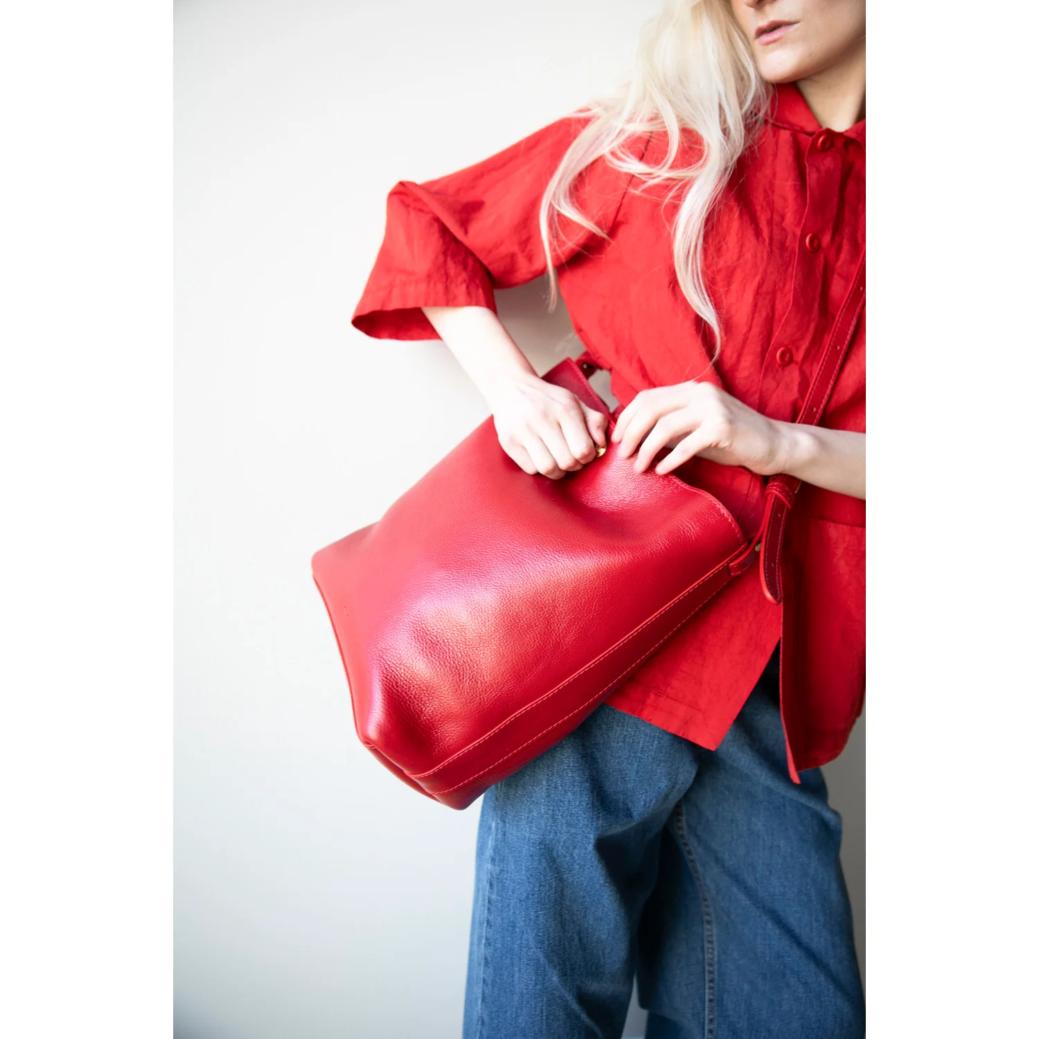 Lindquist Lee in Carmine - Image 4