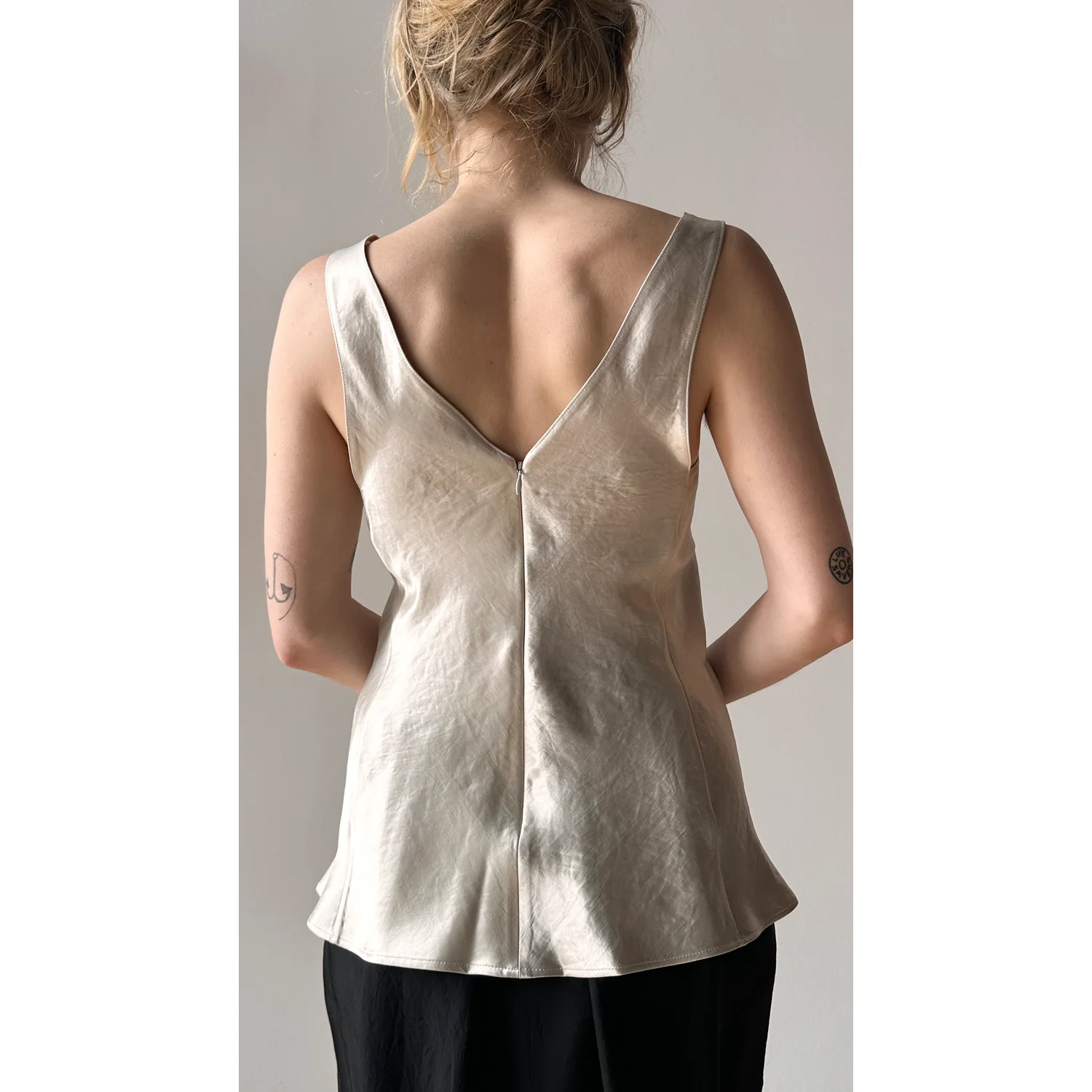 Maria McManus Deep V Tunic in Champagne - Image 12