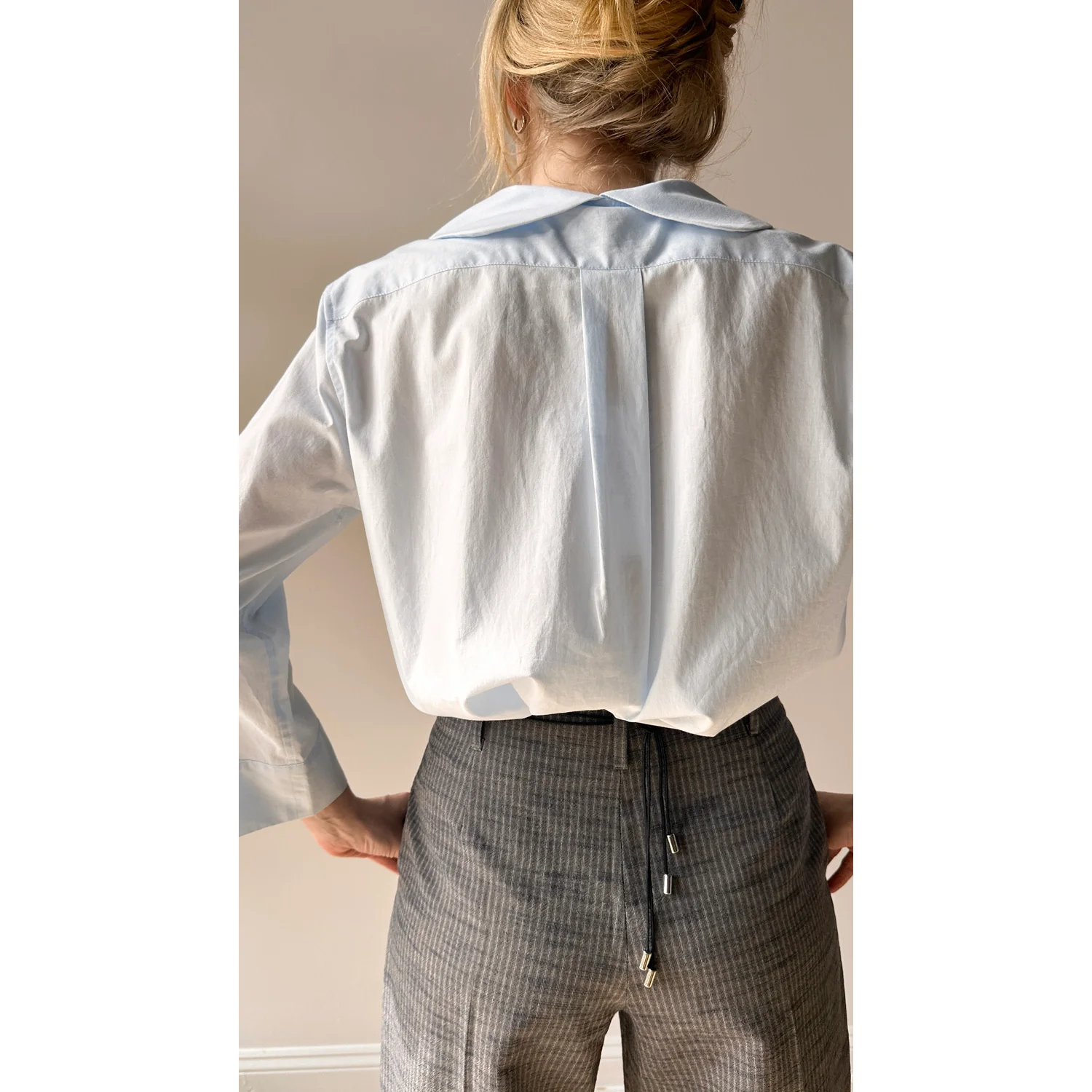 Margaret Howell Petal Collar Shirt in Pale Blue Washed Cotton - Image 7