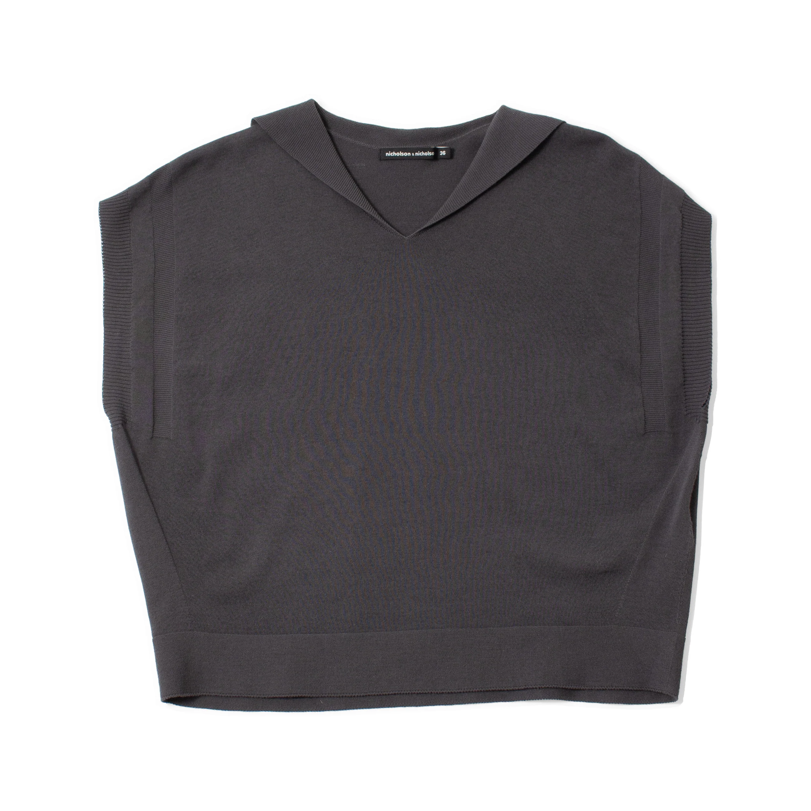 Nicholson & Nicholson Diver Top in Charcoal - Image 2