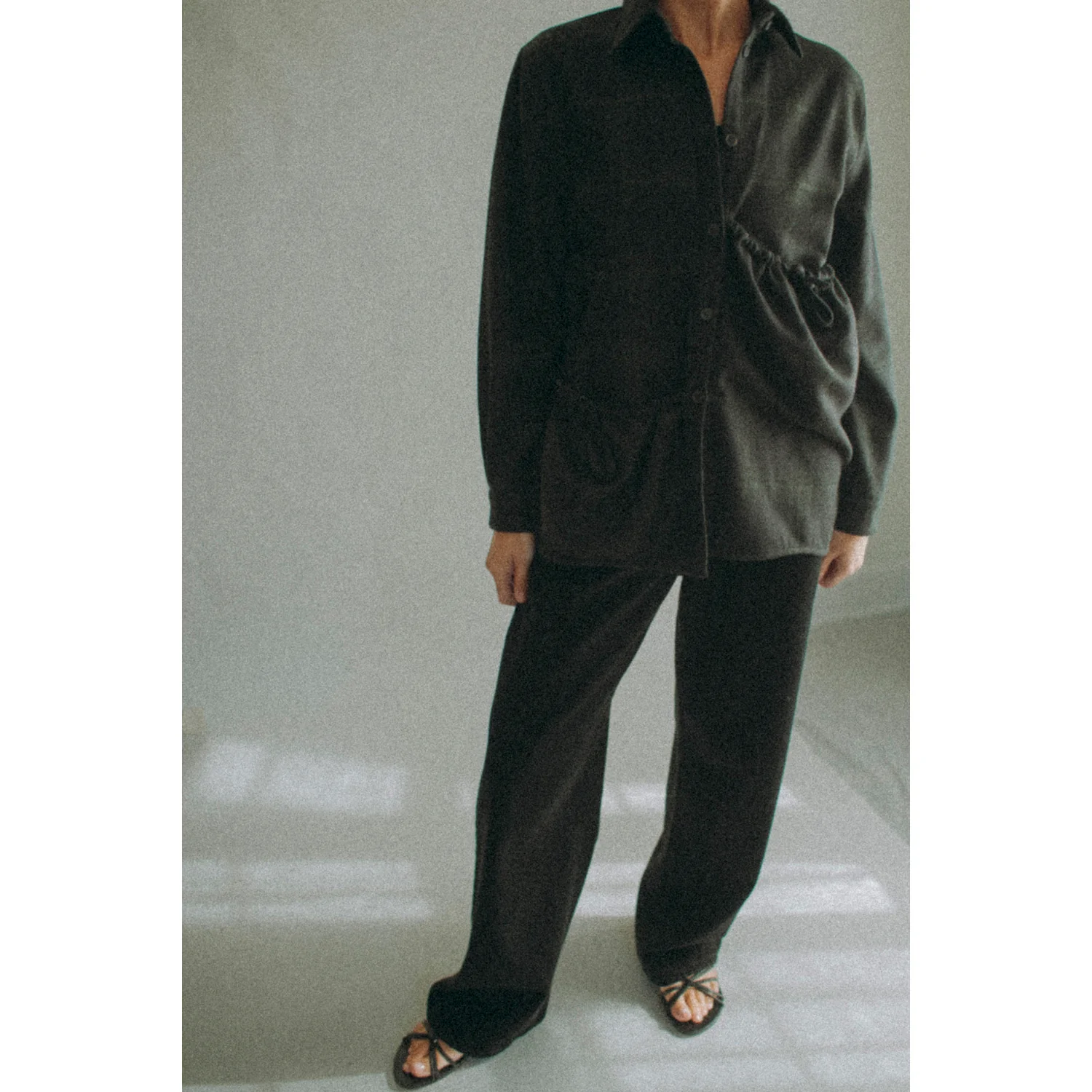 Nomia Drop Oversize Jeans in Black - Image 10