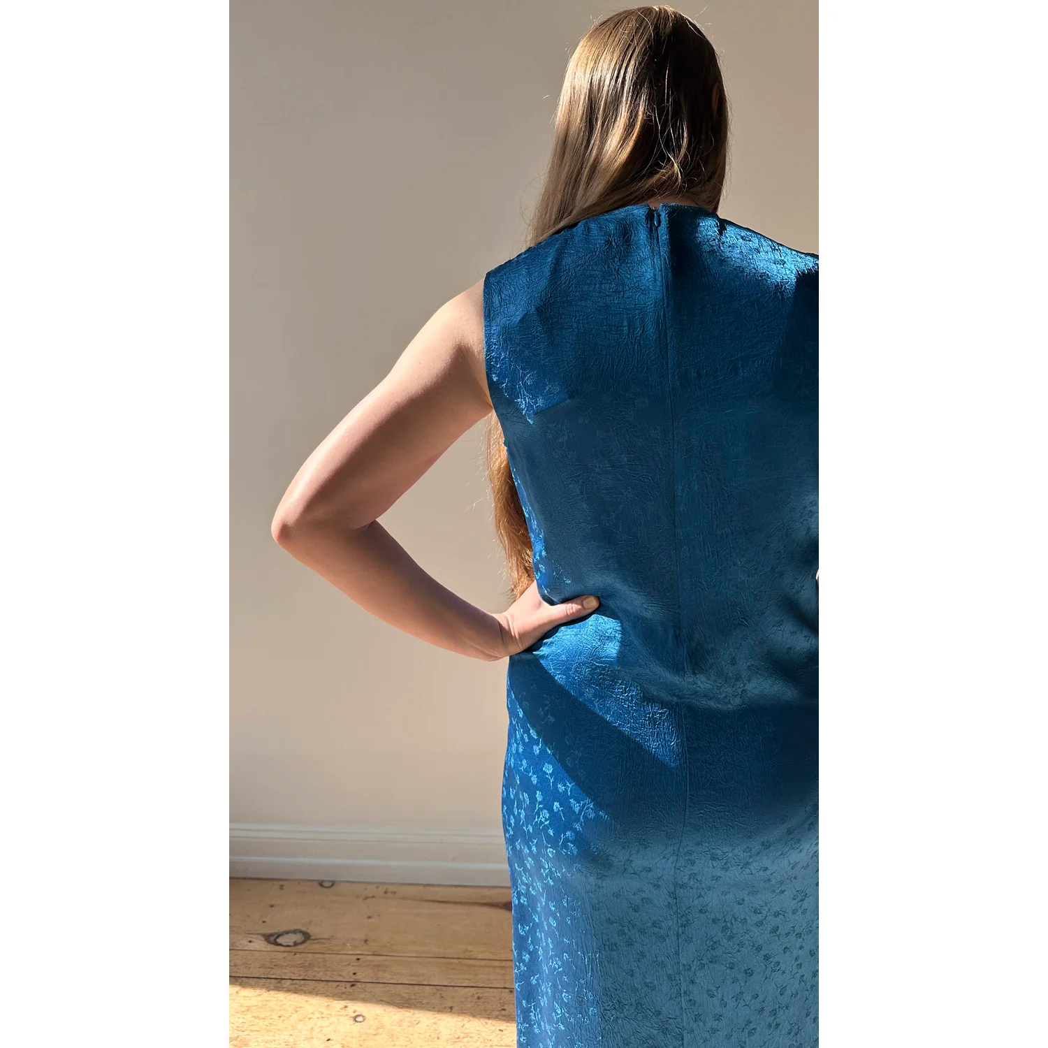 Nomia Gathered Front Dress in Deep Sea - Image 10