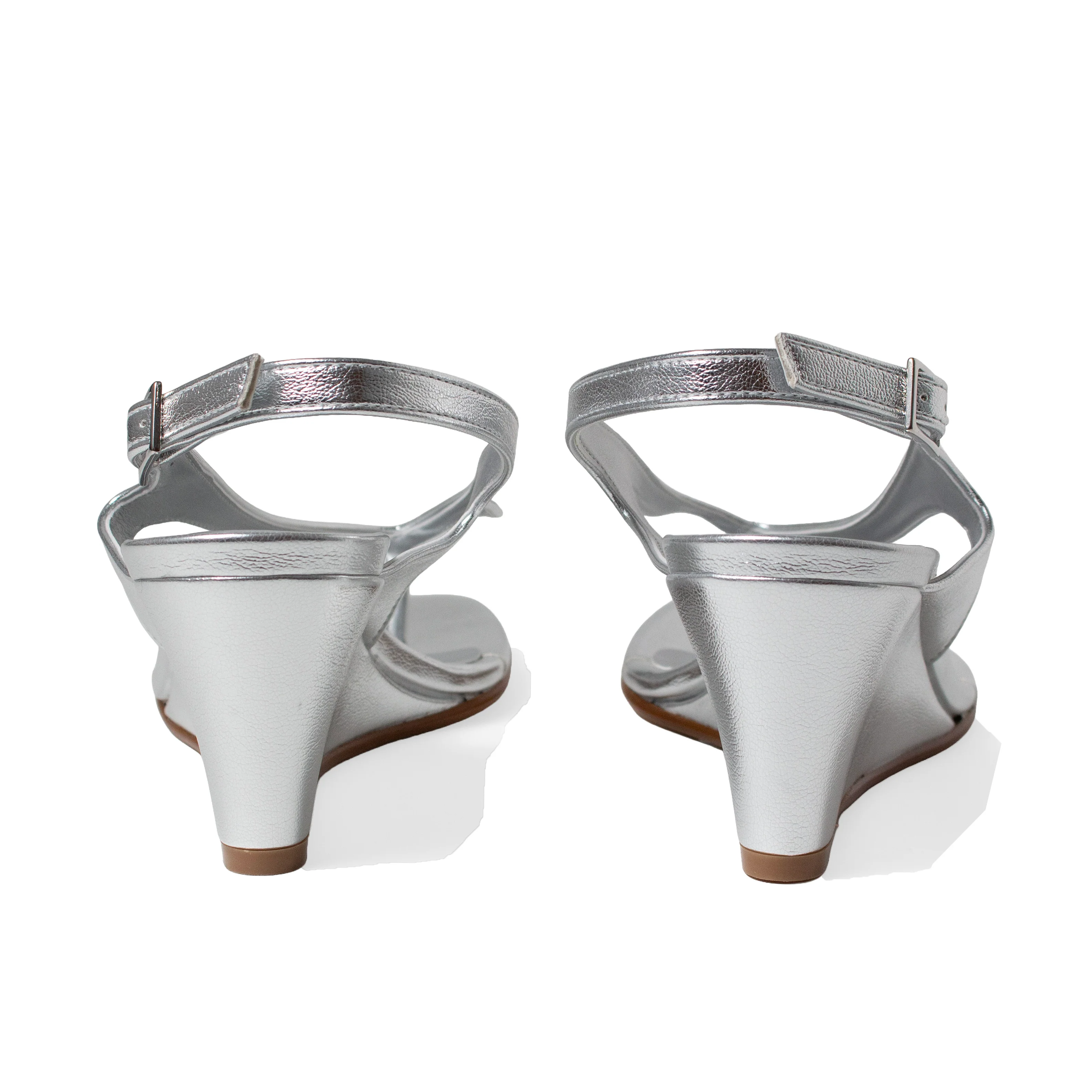 Nomia Lela Thong Wedge in Metallic - Image 4