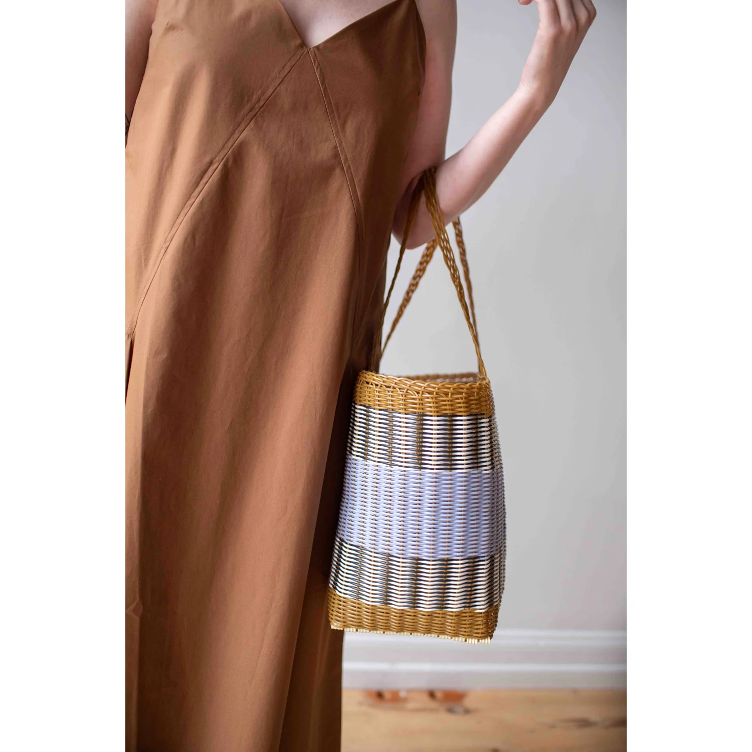 Palorosa Medium Mercado Tote in Tobacco + Blue Lilac - Image 4